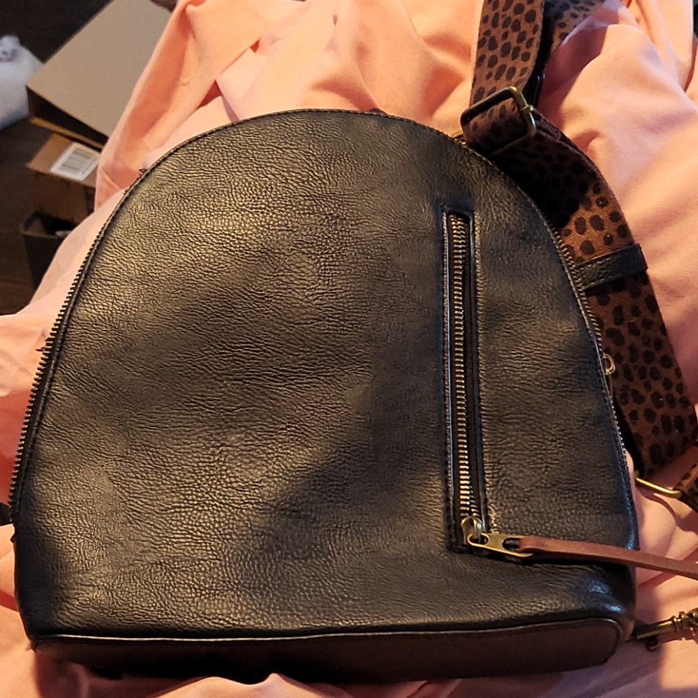 Women's cross shoulder purse